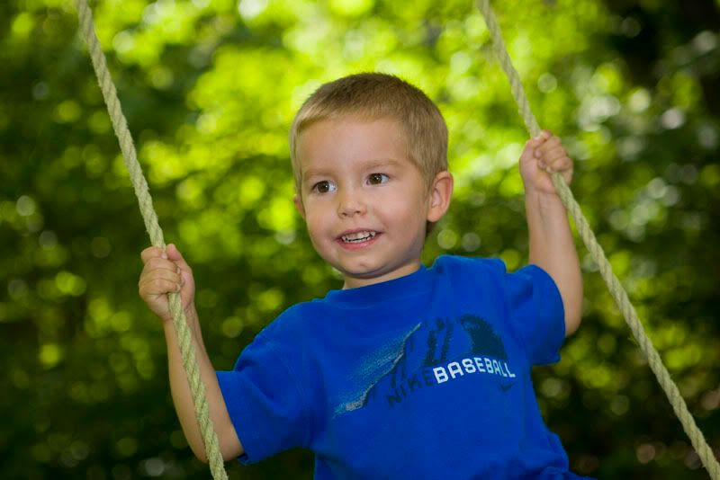 IMAGE: http://i177.photobucket.com/albums/w206/jsolenberg/Family/JS1D5002.jpg