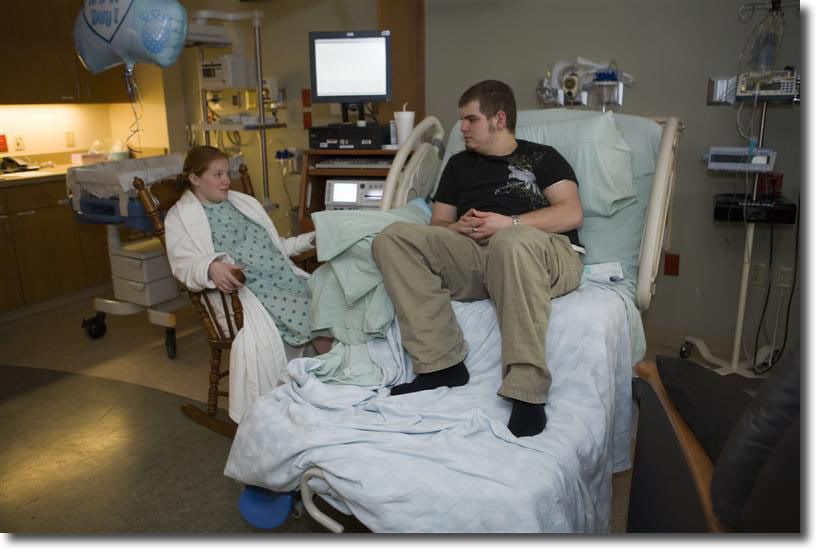 IMAGE: http://i177.photobucket.com/albums/w206/jsolenberg/POTN/20080307-IMG_0927.jpg