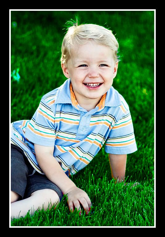 IMAGE: http://i177.photobucket.com/albums/w207/robsheeley/3060837586_9675e719f3_o-alter.jpg