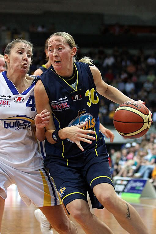 IMAGE: http://i177.photobucket.com/albums/w207/robsheeley/WNBLGFG033.jpg