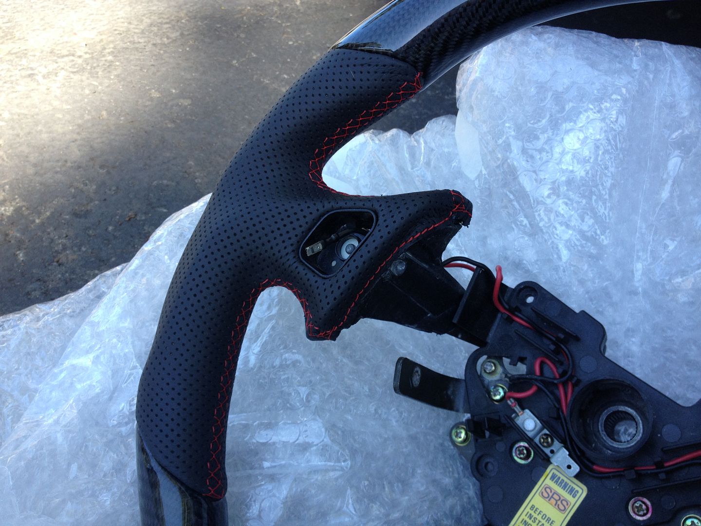 Interior OEM NSX Steering wheel with thicker grip / Carbon Fiber