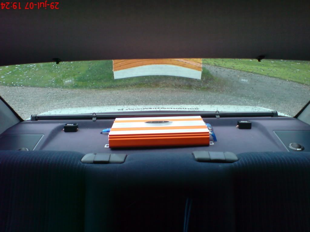 http://i177.photobucket.com/albums/w216/matte_89/blandat/DSC0t7it0028.jpg