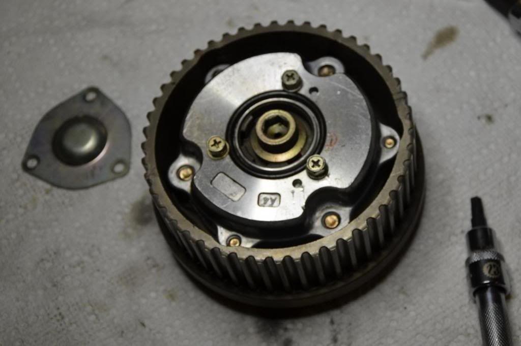 AVCS cam pulley cleaning (How to) NASIOC