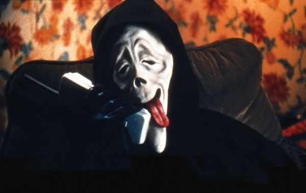 scary_movie_2000_600x379_426558_zpsf03282e8.jpg